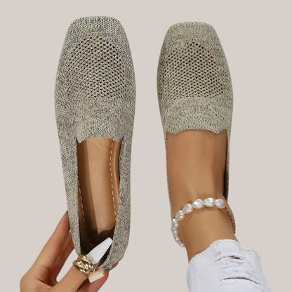 STACEY™ | Woven Flat