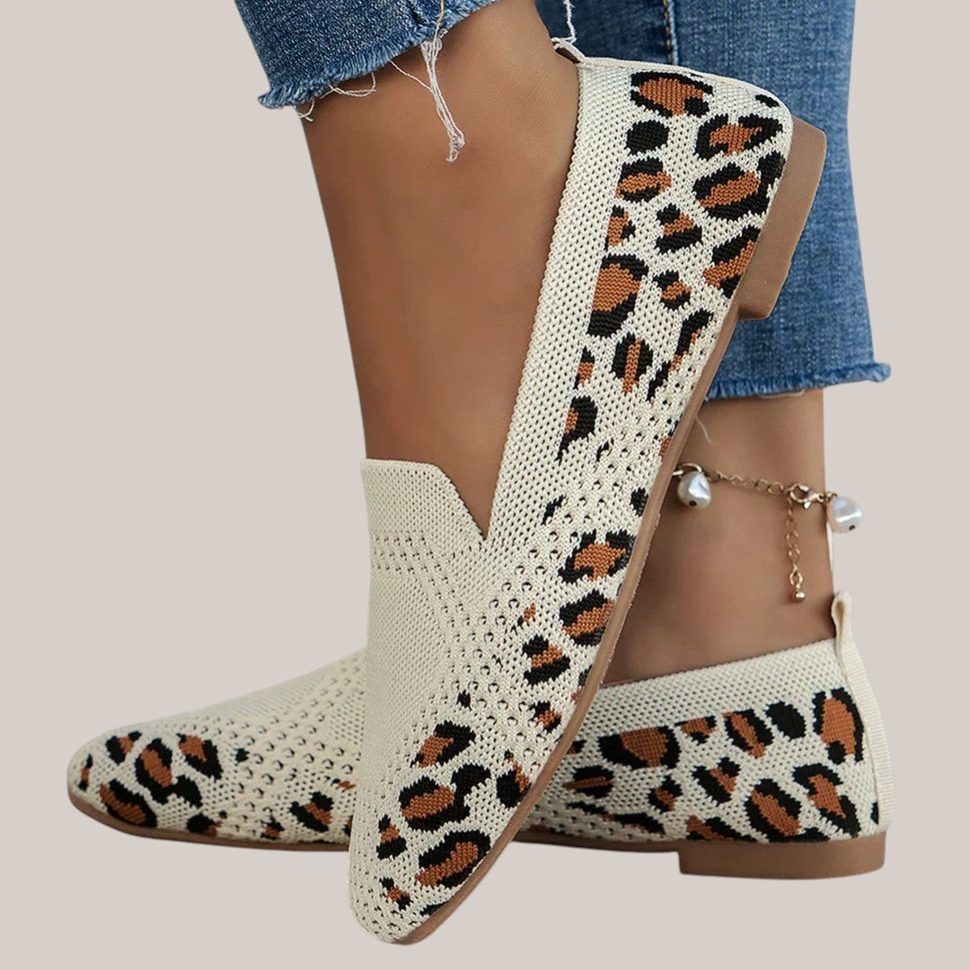STACEY™ | Woven Flat