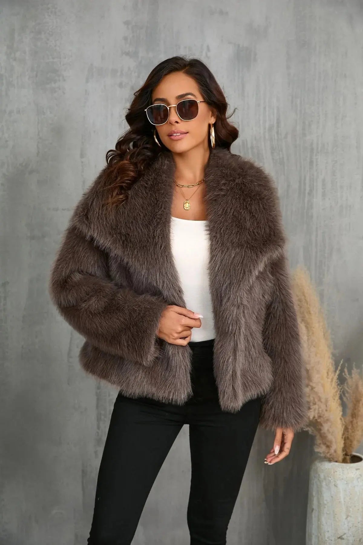 FARAH™ | Fur Coat