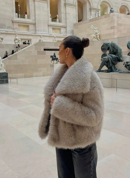 FARAH™ | Fur Coat