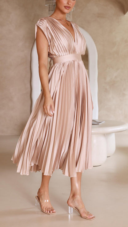 KELLY™ | Pleated Midi