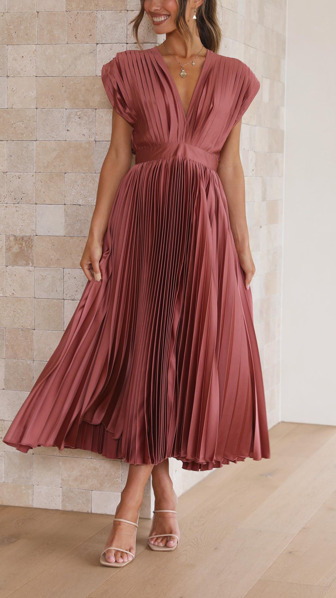 KELLY™ | Pleated Midi
