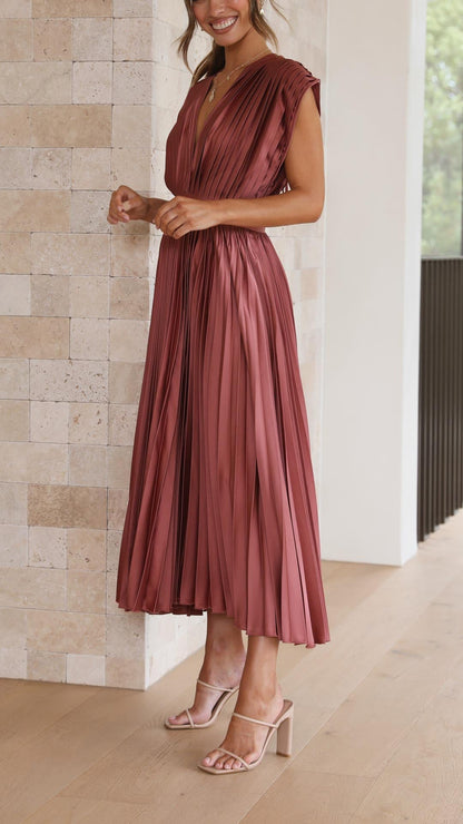 KELLY™ | Pleated Midi